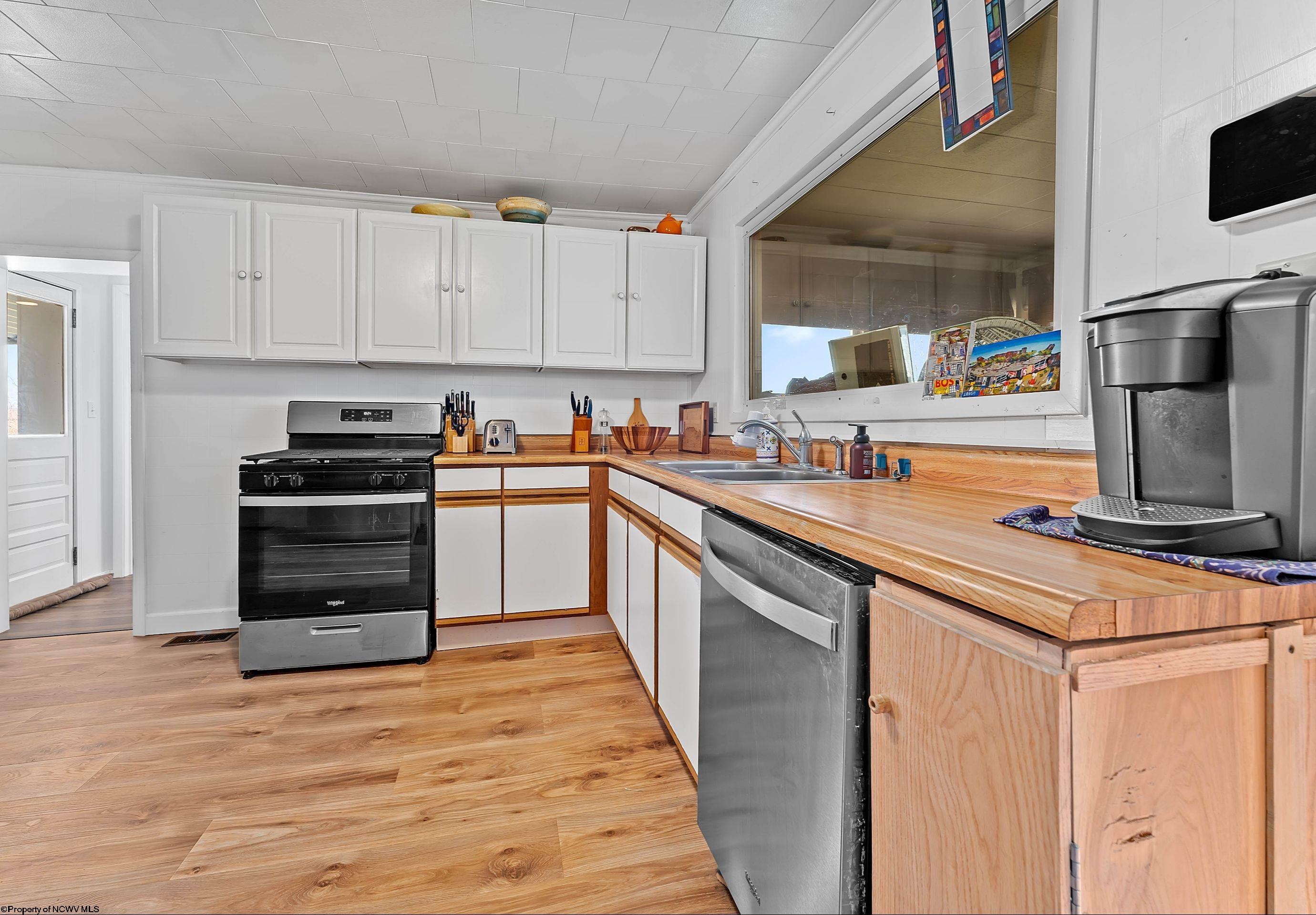2290 Kingmont Road Fairmont, WV 26554 - Photo 10 of 43 Gallery Image 10