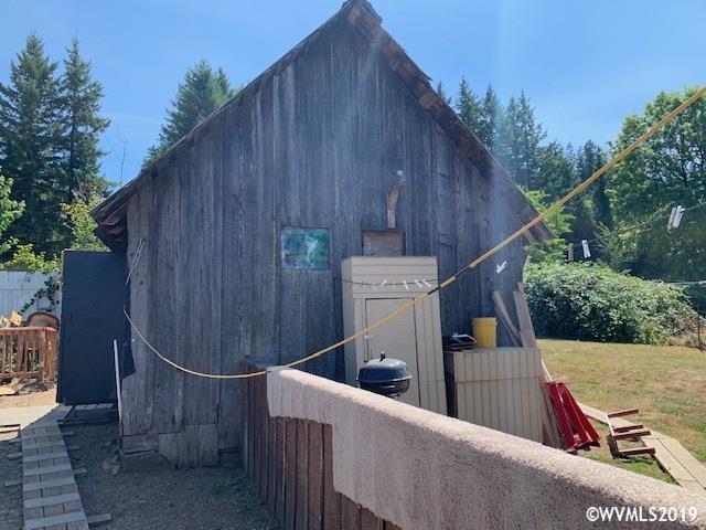 1282 Riggs Hill Road Foster, OR 97345 - Photo 10 of 21