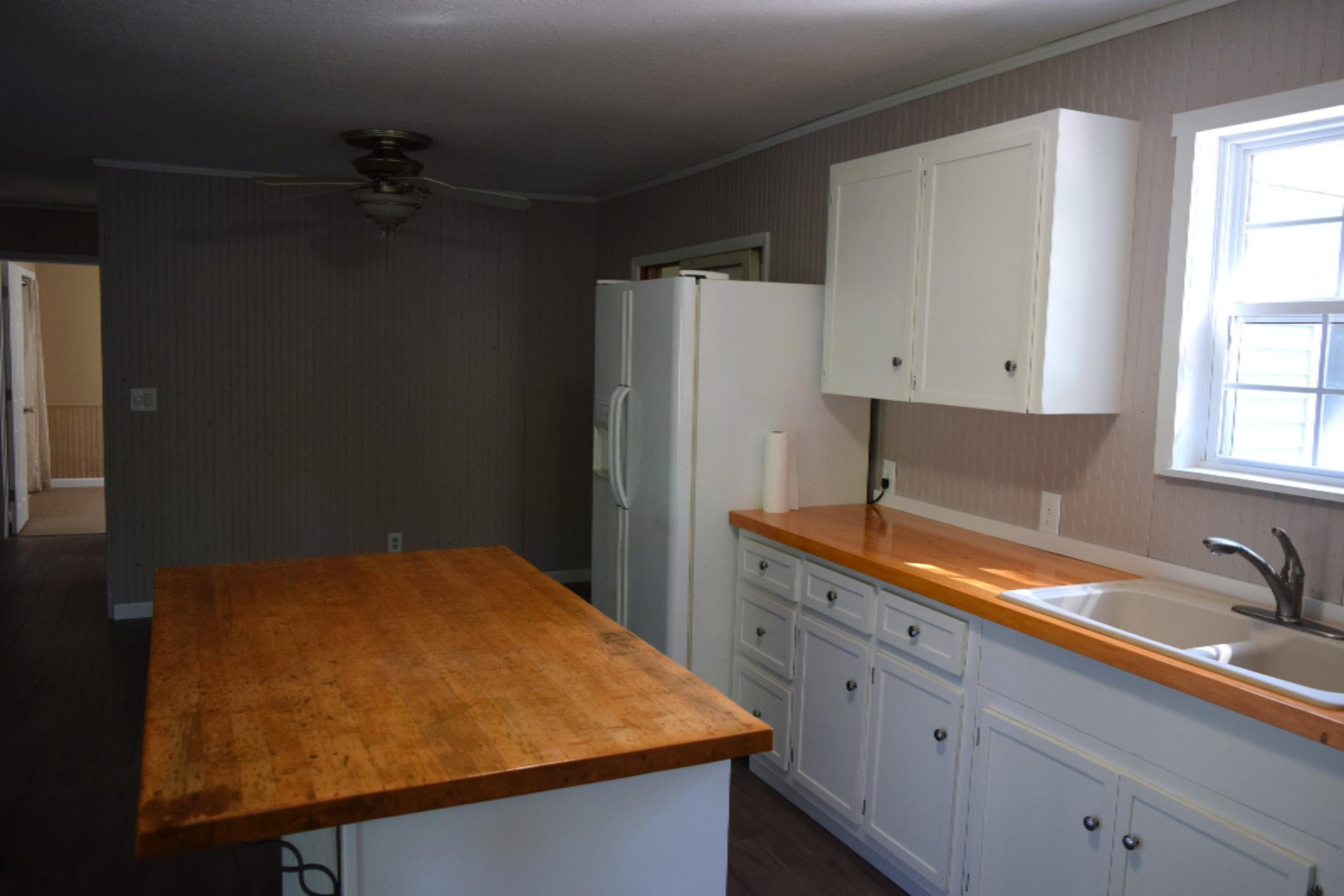 1576 Brooks Road South Muskegon, MI 49442 - Photo 13 of 40 015