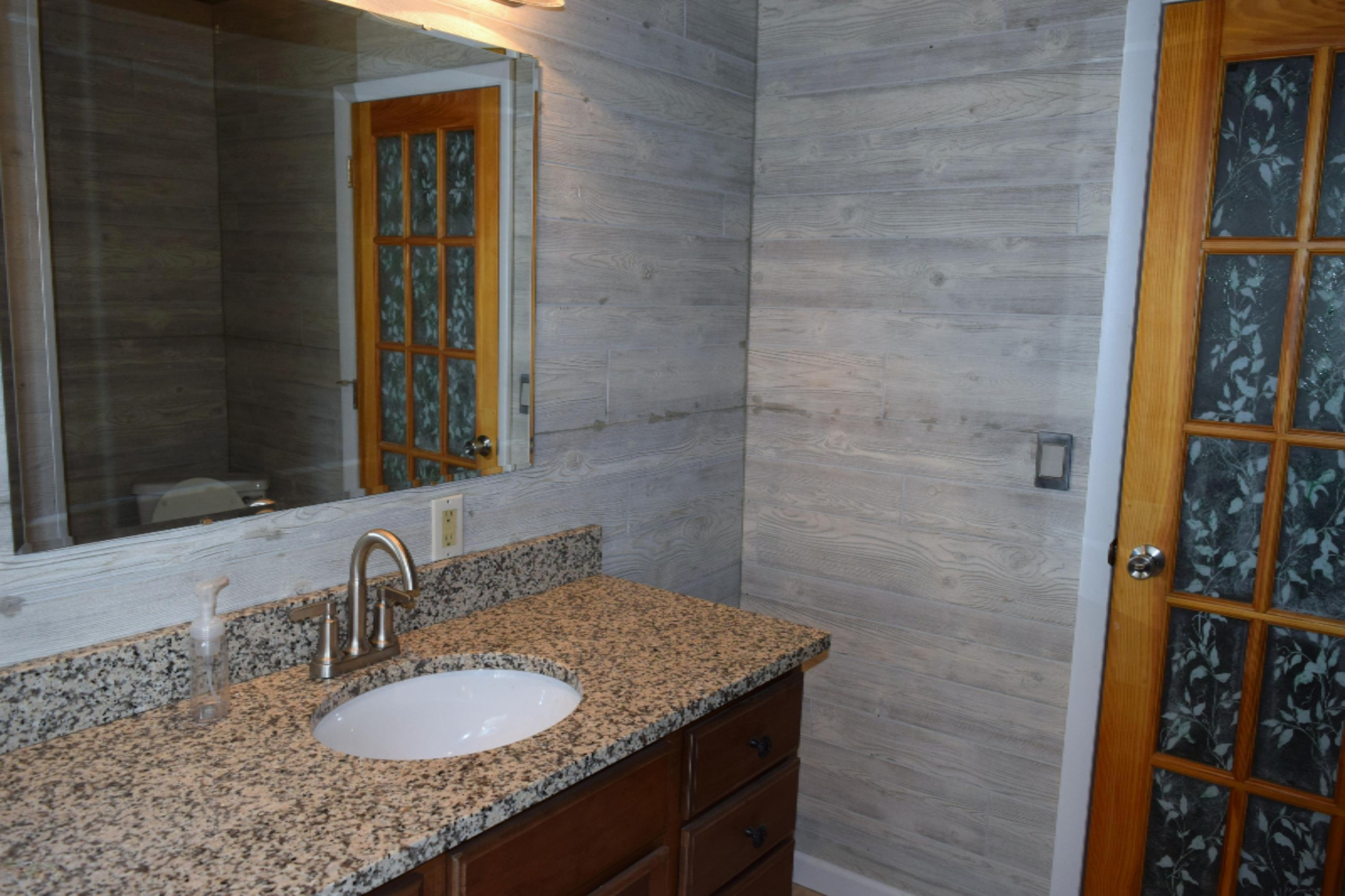 1576 Brooks Road South Muskegon, MI 49442 - Photo 32 of 40 036