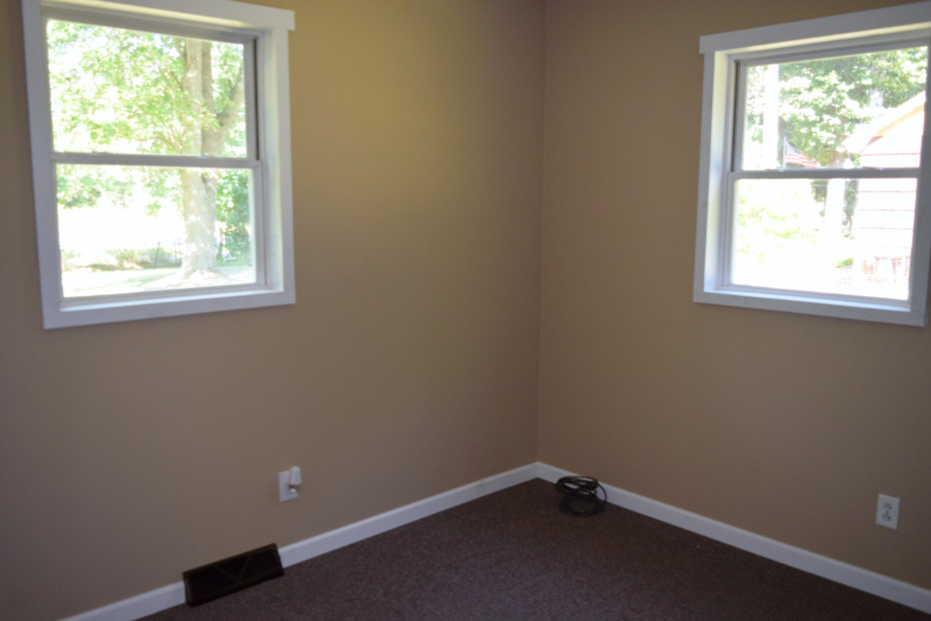 1576 Brooks Road South Muskegon, MI 49442 - Photo 39 of 40 044