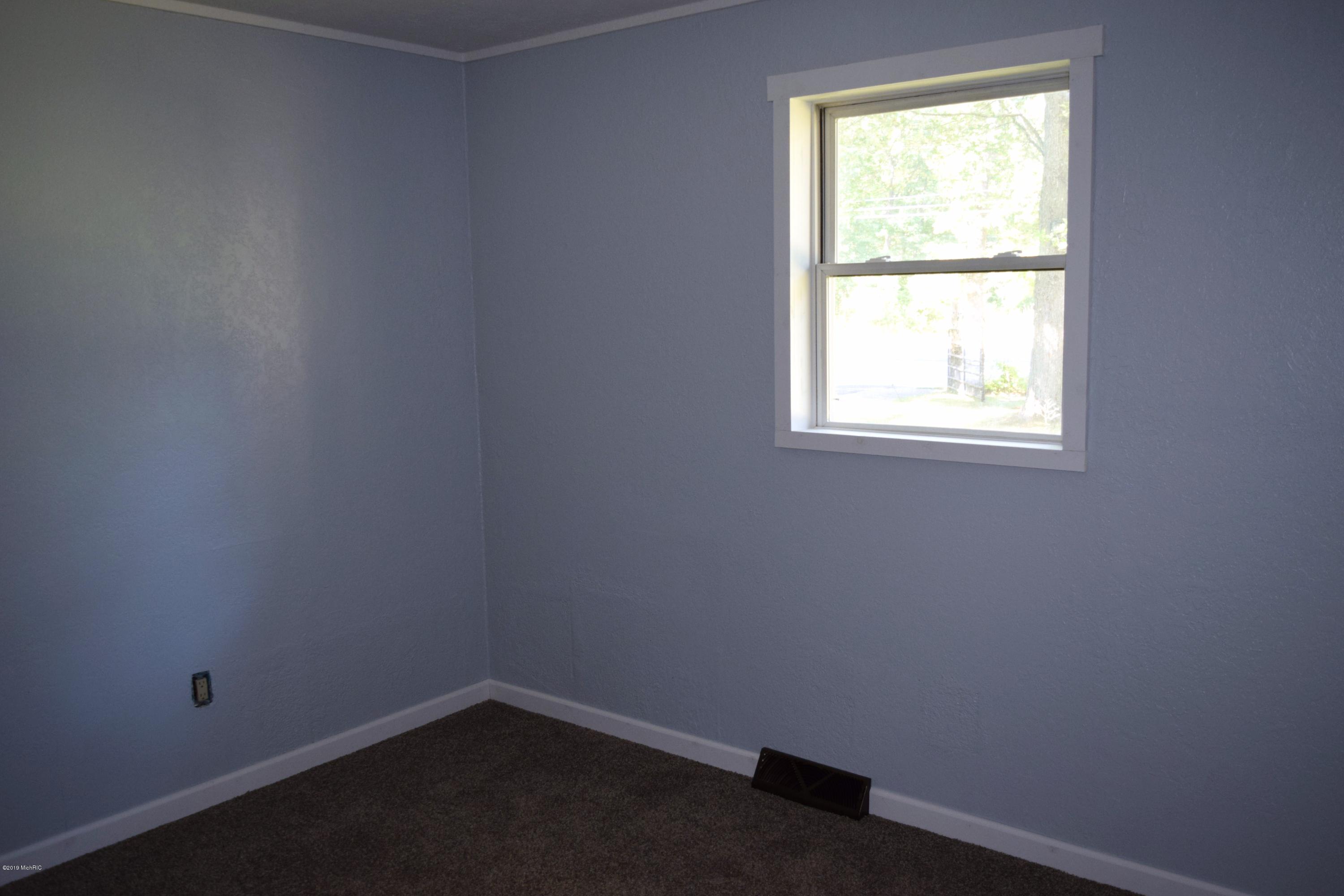 1576 Brooks Road South Muskegon, MI 49442 - Photo 40 of 40 045