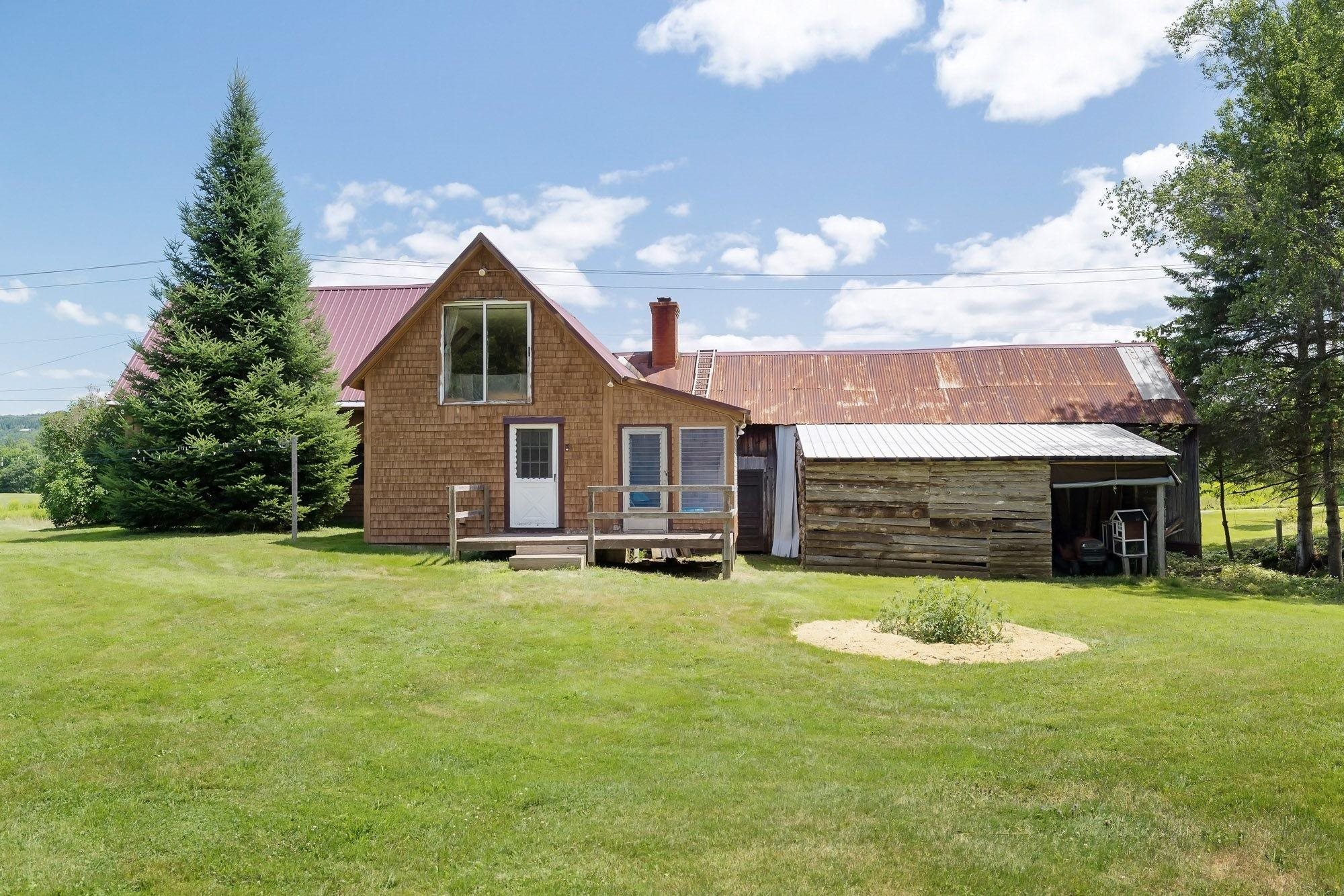 3959 Highway 102 Canaan, VT 05903 - Photo 20 of 25 Gallery Image 20