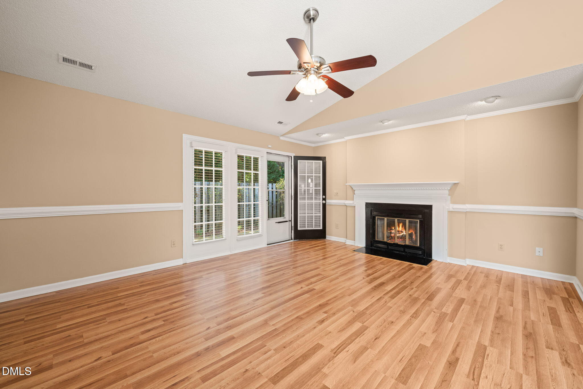 2744 Cottage Circle Raleigh, NC 27613 - Photo 15 of 36 Living room (1)