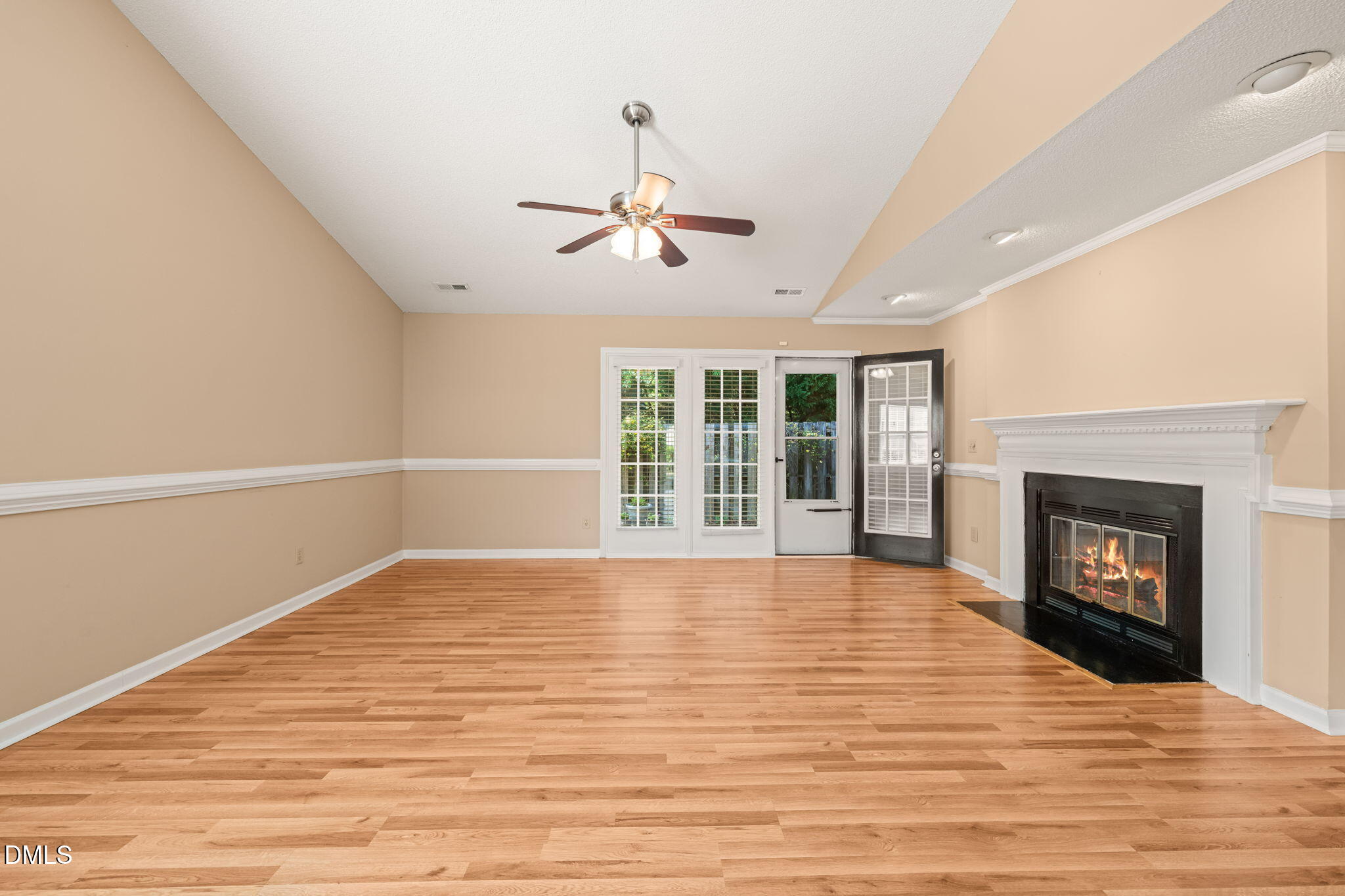 2744 Cottage Circle Raleigh, NC 27613 - Photo 16 of 36 Living room (2)