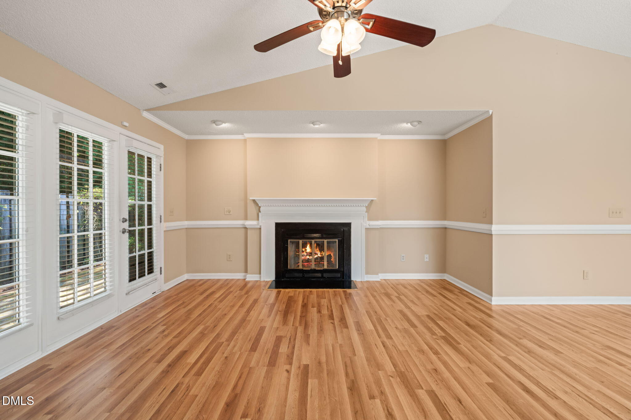 2744 Cottage Circle Raleigh, NC 27613 - Photo 18 of 36 Living room (4)