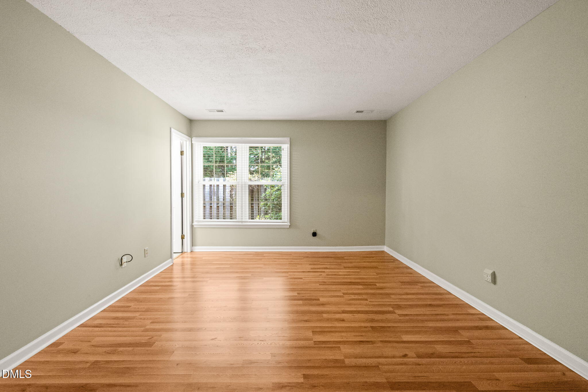 2744 Cottage Circle Raleigh, NC 27613 - Photo 22 of 36 Master (3)