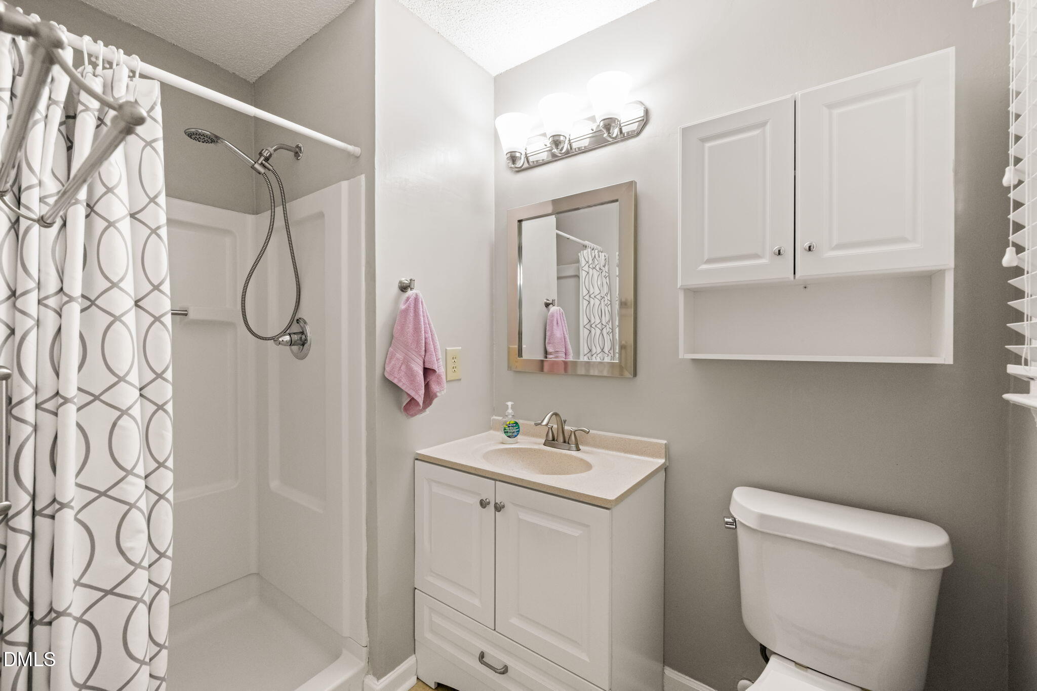 2744 Cottage Circle Raleigh, NC 27613 - Photo 23 of 36 Master (4)