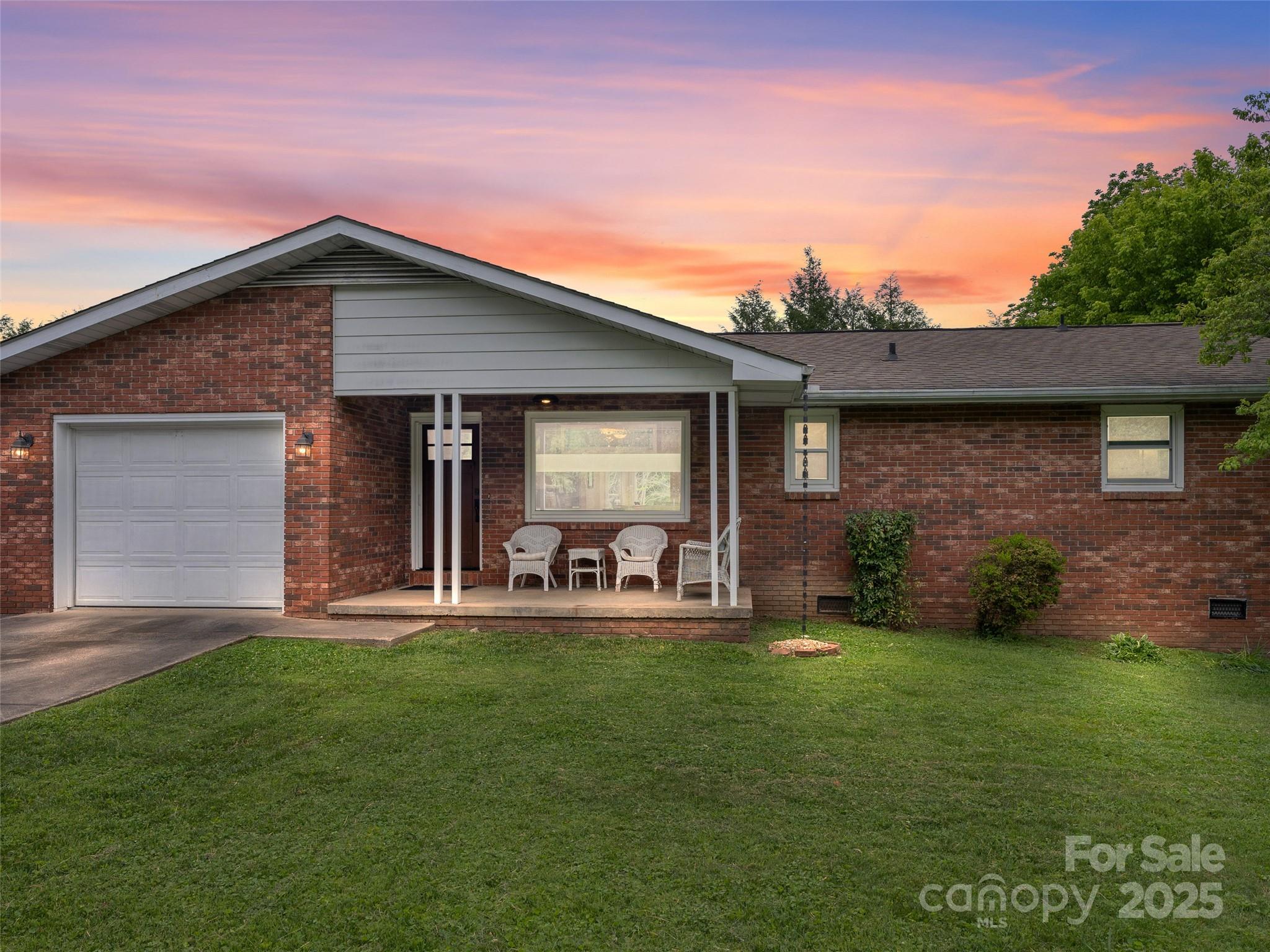 158 Fisher Road Brevard, NC 28712 - Photo 1 of 31 Gallery Image 1
