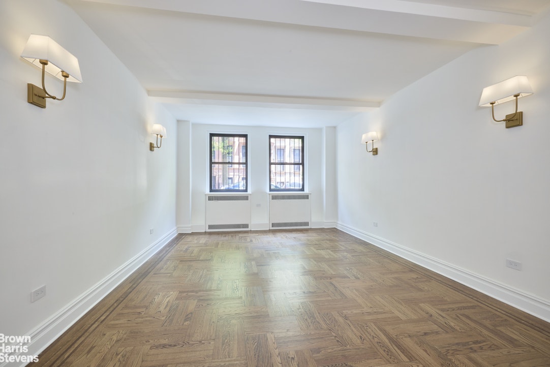 152 East 94th Street, Unit 1A Manhattan, NY 10128 - Photo 2 of 11