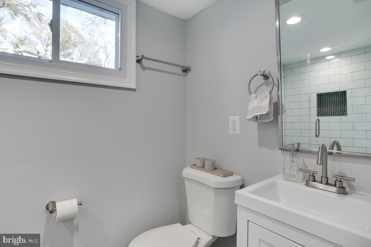 1404 Beaver Heights Lane Capitol Heights, MD 20743 - Photo 42 of 56