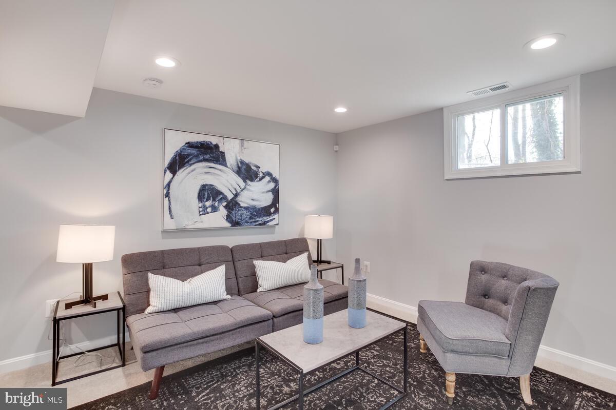 1404 Beaver Heights Lane Capitol Heights, MD 20743 - Photo 46 of 56