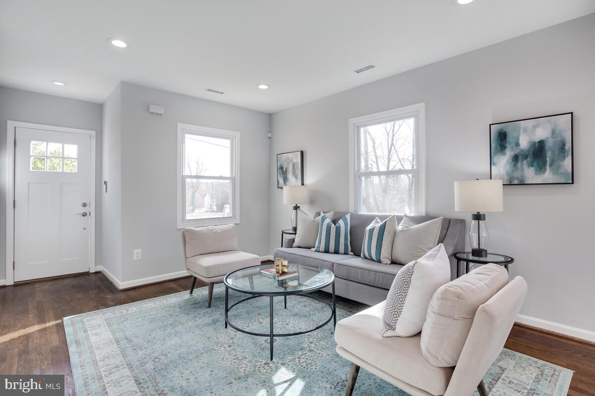 1404 Beaver Heights Lane Capitol Heights, MD 20743 - Photo 8 of 56