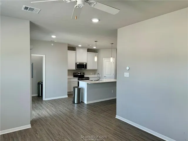 $1,850 | 1326 Prairie Drive, Unit 121, Bryan, TX 77803