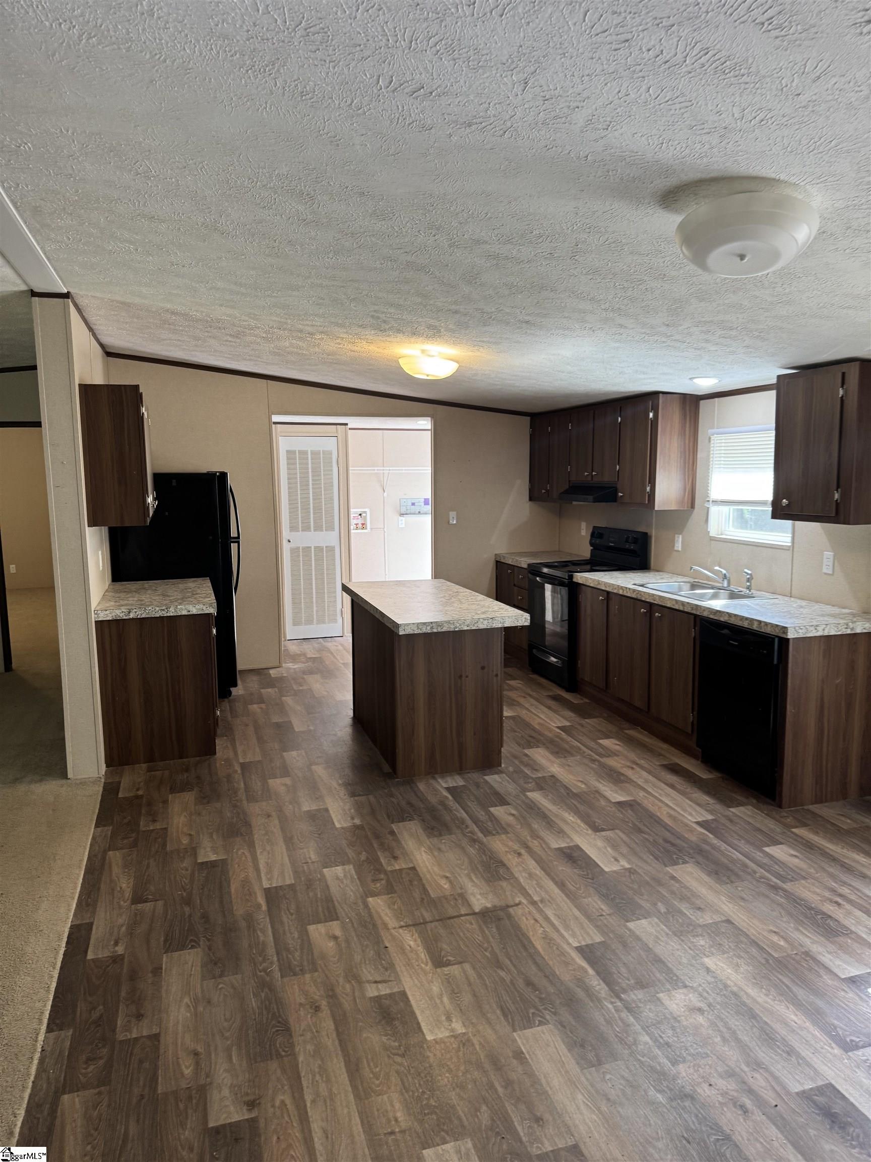 21 Hughes Road Greenville, SC 29611 - Photo 5 of 15