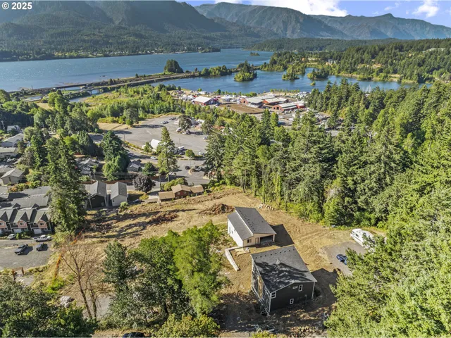 $675,000 | 79 Northwest Lasher Street, Stevenson, WA 98648