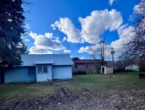 $150,000 | 206 Blackwell Street, Ione, WA 99139