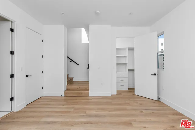 a large building with a lot of windows