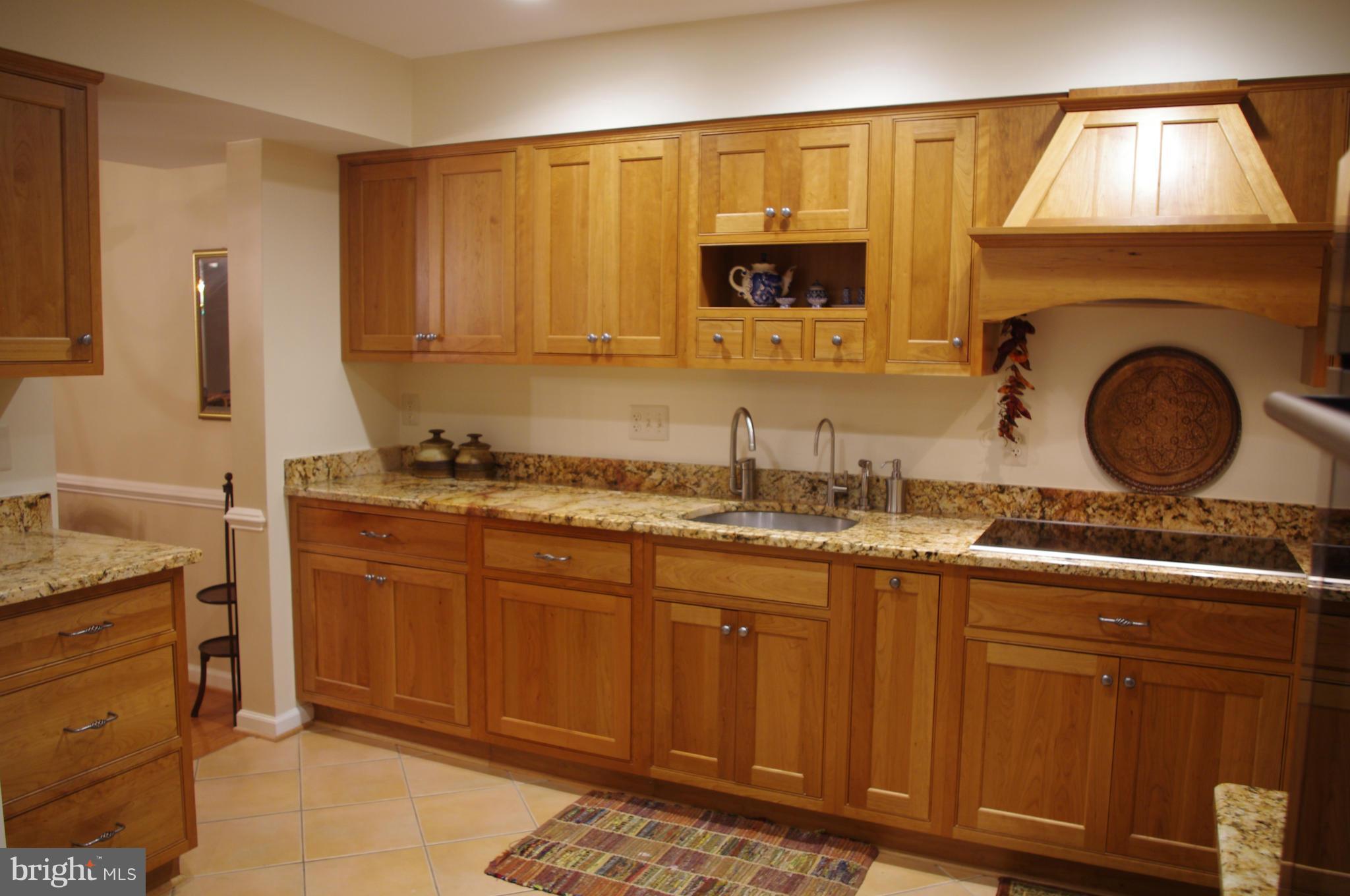 2143 Greenkeepers Court Reston, VA 20191 - Photo 2 of 9 Kitchen