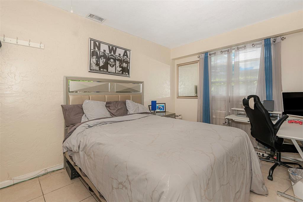 3660 Northwest 80th Avenue Coral Springs, FL 33065 - Photo 14 of 37