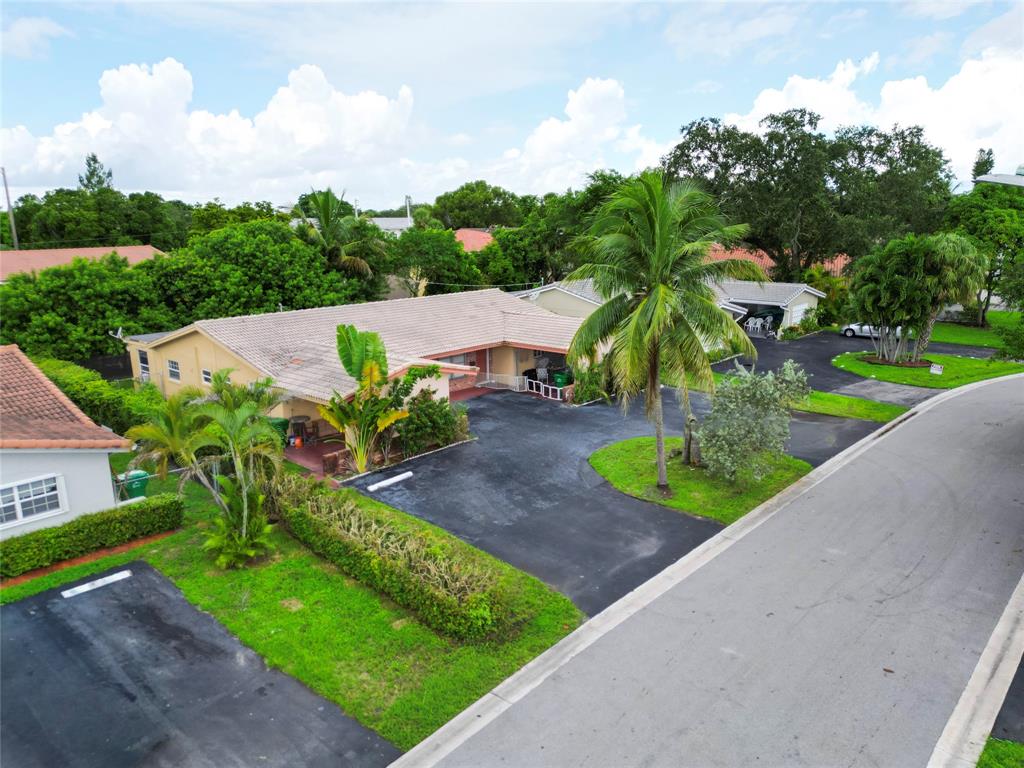 3660 Northwest 80th Avenue Coral Springs, FL 33065 - Photo 28 of 37