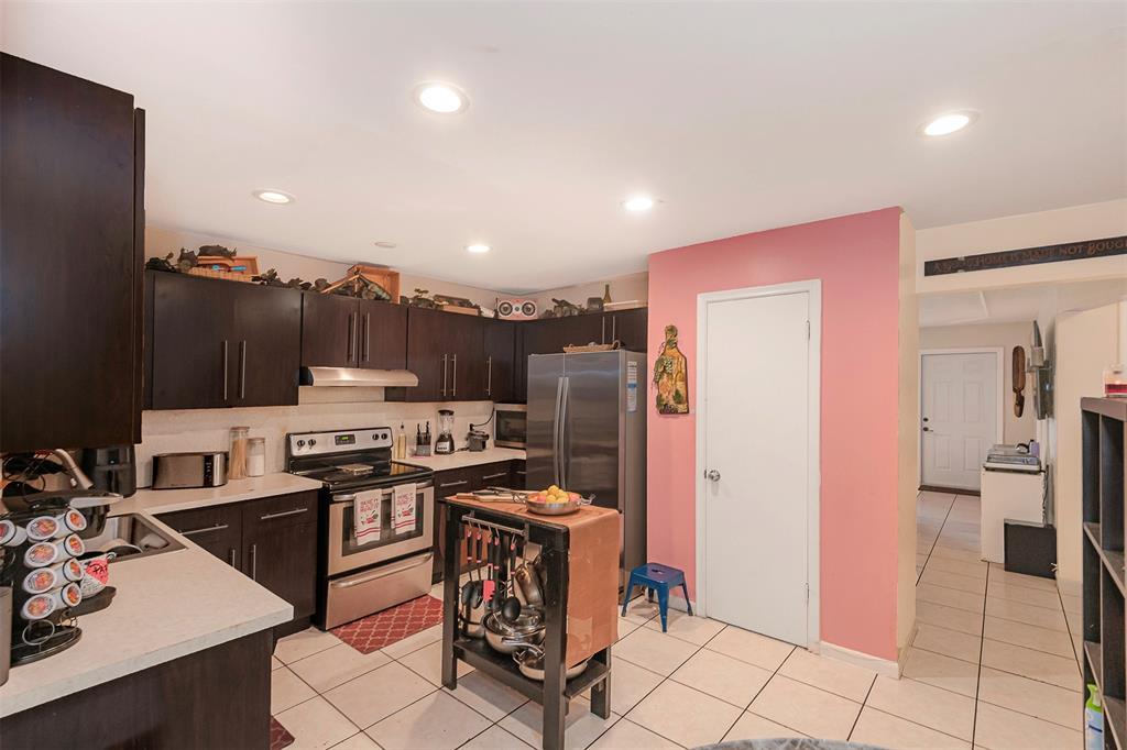 3660 Northwest 80th Avenue Coral Springs, FL 33065 - Photo 8 of 37