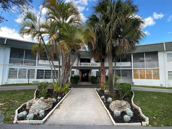 $1,550 | 6501 Winfield Boulevard, Unit A26, Margate, FL 33063