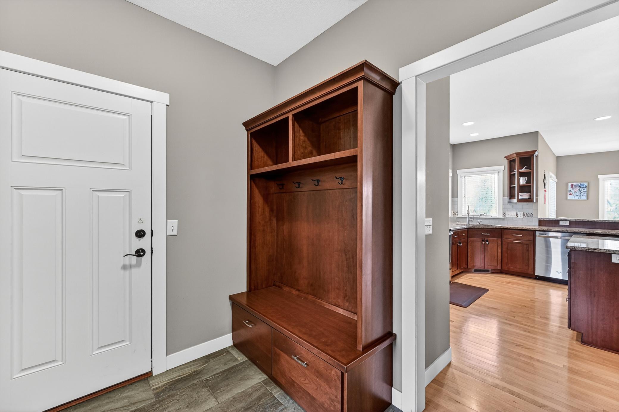 2074 Shannon Oaks Boulevard Northeast Rochester, MN 55906 - Photo 16 of 46
