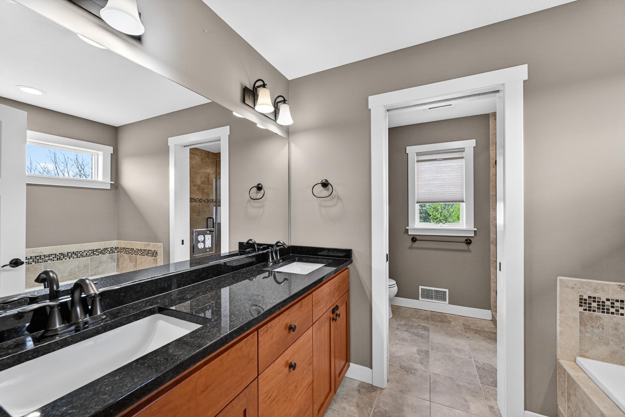 2074 Shannon Oaks Boulevard Northeast Rochester, MN 55906 - Photo 21 of 46