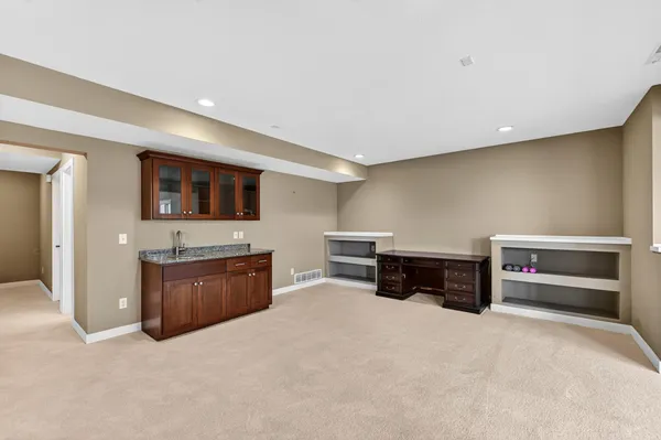 $889,900 | 2074 Shannon Oaks Boulevard Northeast, Rochester, MN 55906