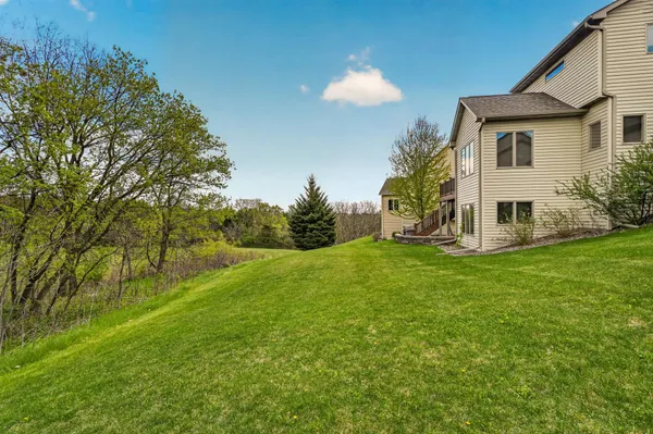 $889,900 | 2074 Shannon Oaks Boulevard Northeast, Rochester, MN 55906