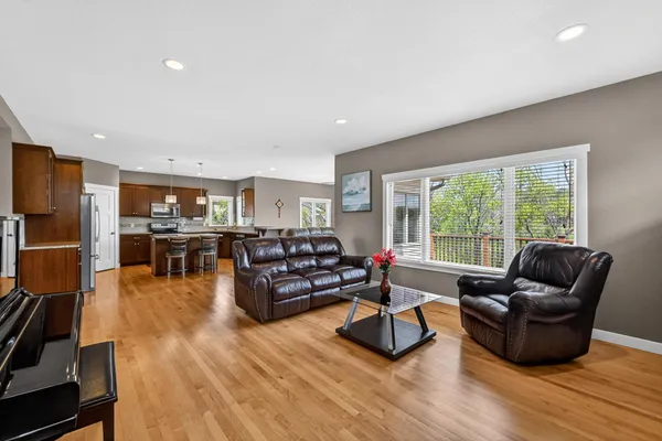 $889,900 | 2074 Shannon Oaks Boulevard Northeast, Rochester, MN 55906