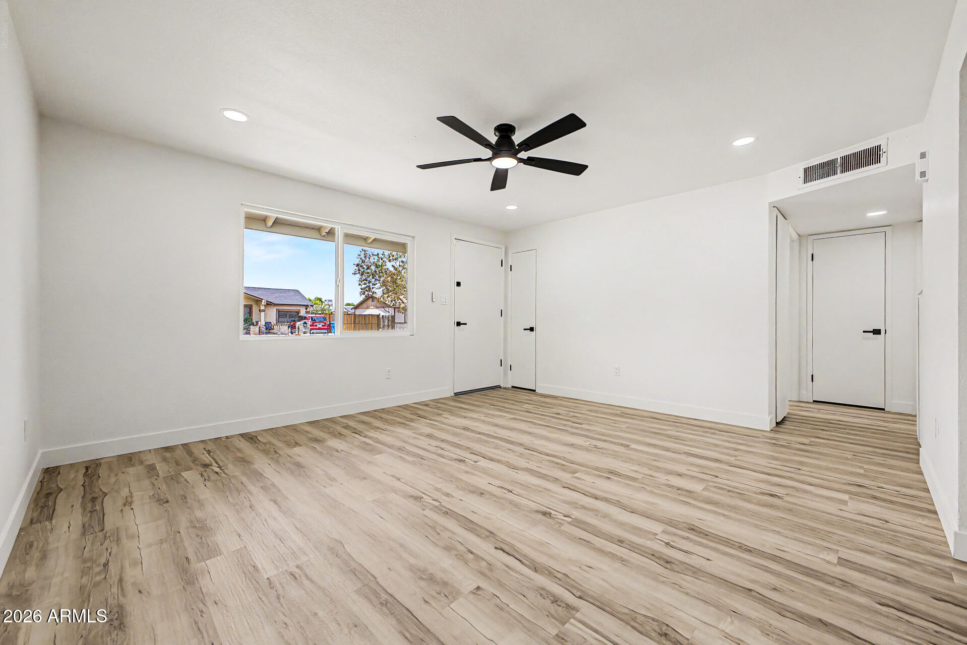 7407 West Monte Vista Road Phoenix, AZ 85035 - Photo 7 of 28 08-Monte Vista