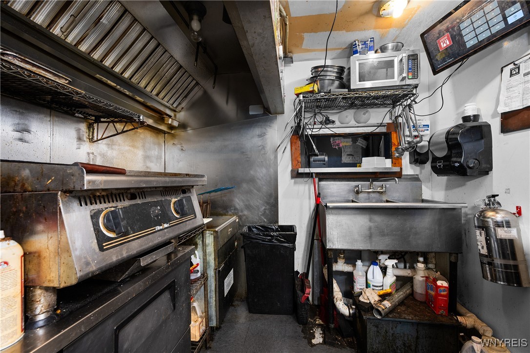 245 Allen Street Buffalo, NY 14201 - Photo 22 of 38