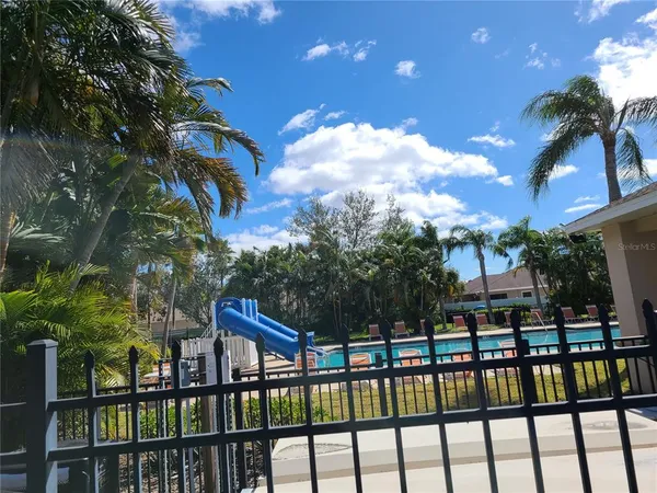 $3,200 | 6122 39th Court East, Bradenton, FL 34203