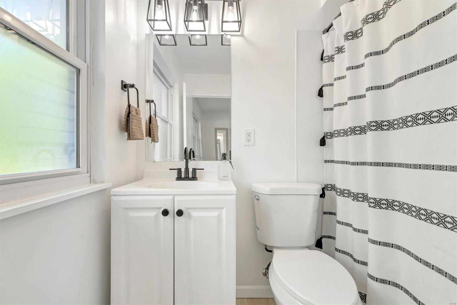 37 Riviera Court St. Louis, MO 63146 - Photo 12 of 23 Gallery Image 12