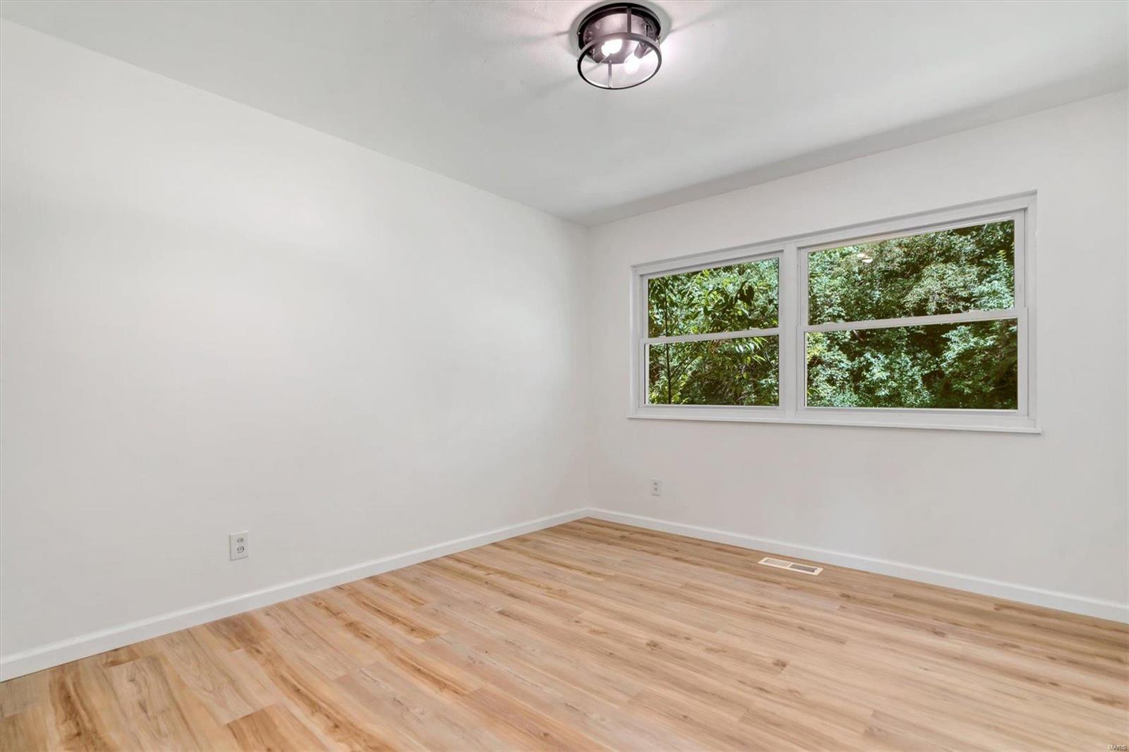 37 Riviera Court St. Louis, MO 63146 - Photo 15 of 23 Gallery Image 15