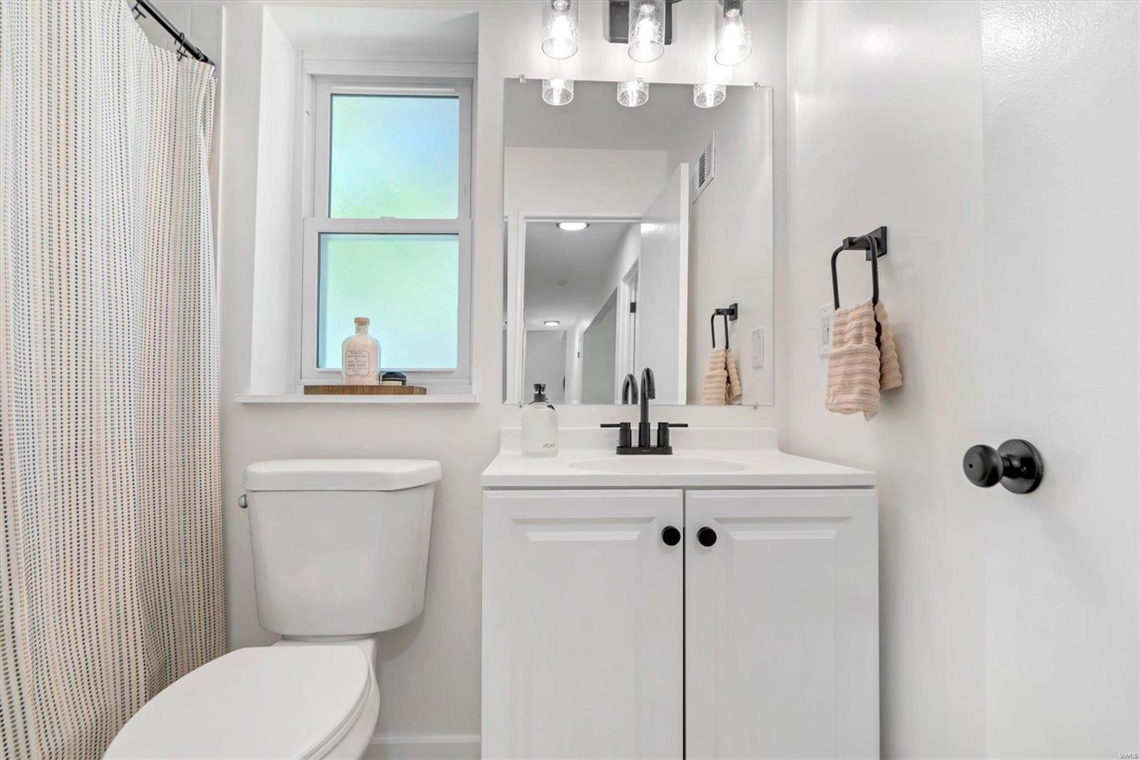 37 Riviera Court St. Louis, MO 63146 - Photo 16 of 23 Gallery Image 16