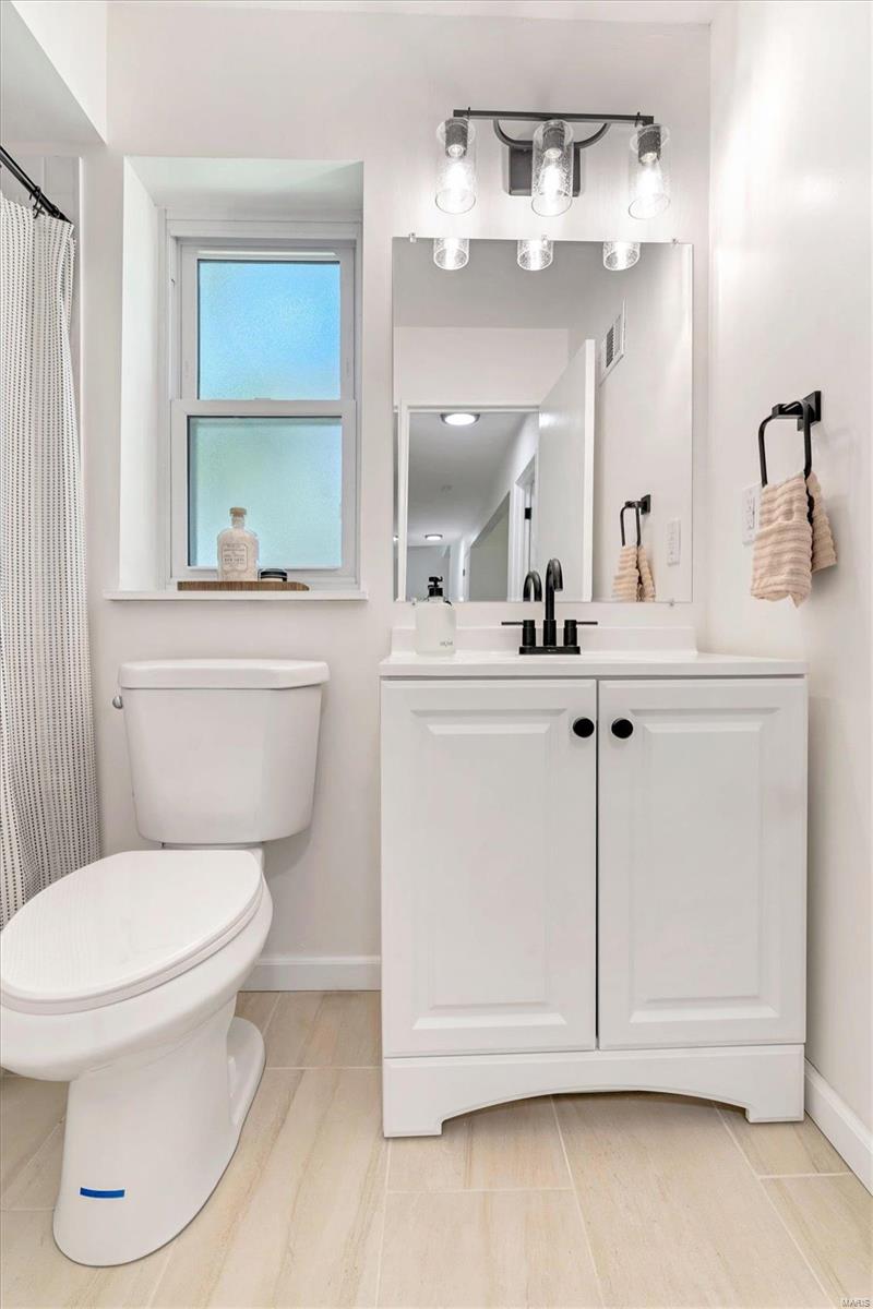 37 Riviera Court St. Louis, MO 63146 - Photo 17 of 23 Gallery Image 17