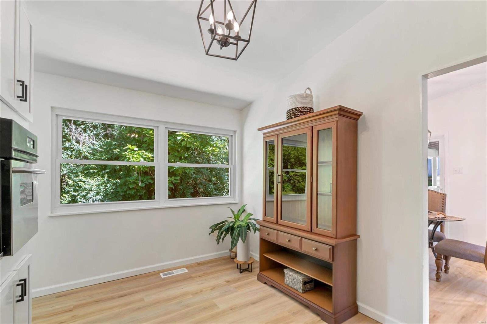 37 Riviera Court St. Louis, MO 63146 - Photo 8 of 23 Gallery Image 8