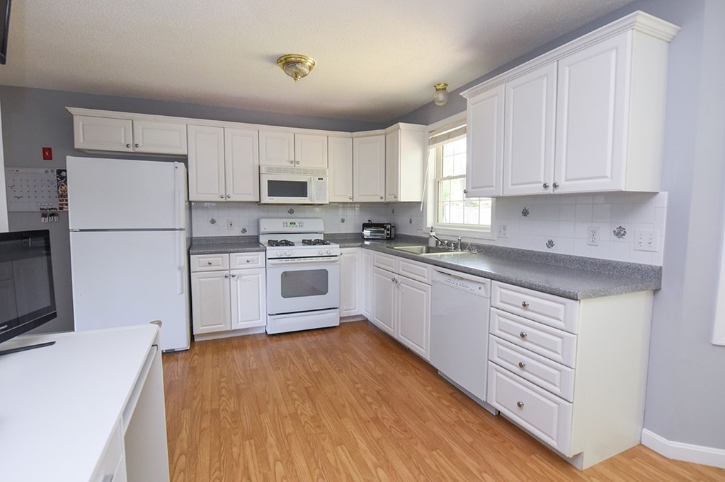 199 Ferry Road, Unit 199 Haverhill, MA 01835 - Photo 2 of 32 Gallery Image 2