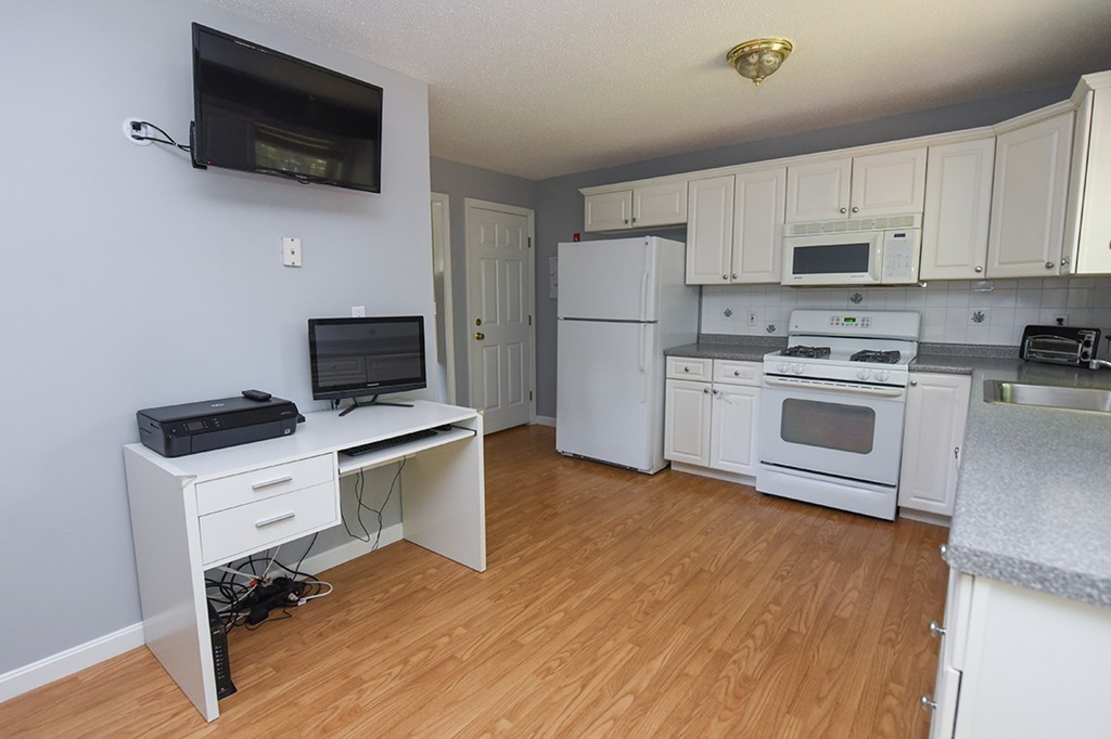 199 Ferry Road, Unit 199 Haverhill, MA 01835 - Photo 4 of 32 Gallery Image 4