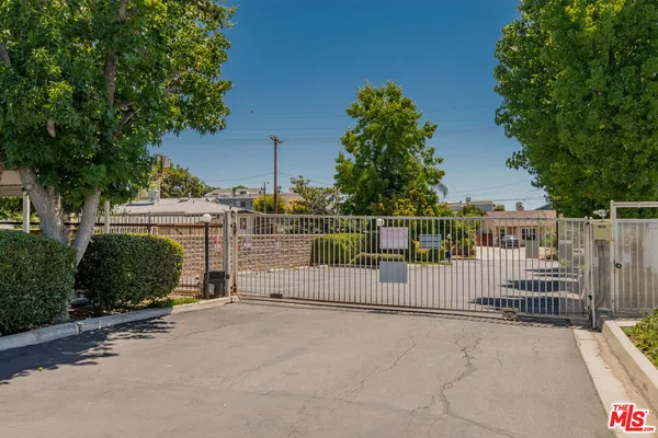 $395,000 | 7025 Glade Avenue, Unit 24, Canoga Park, CA 91303