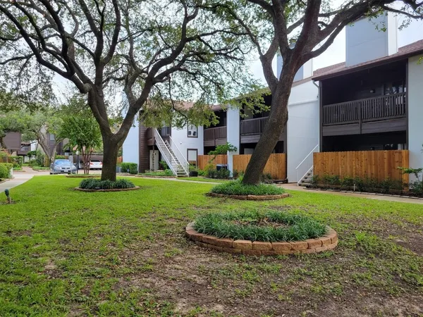 $1,380 | 2601 South Braeswood Boulevard, Unit 1305, Houston, TX 77025