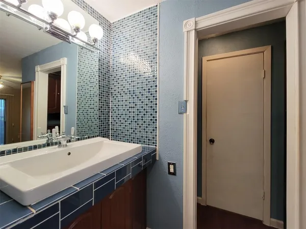 $1,380 | 2601 South Braeswood Boulevard, Unit 1305, Houston, TX 77025