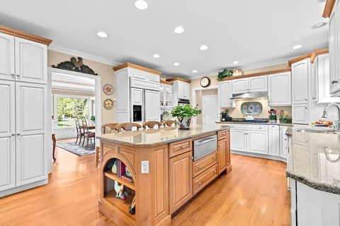 $1,399,900 | 75 Thistle Road, North Andover, MA 01845