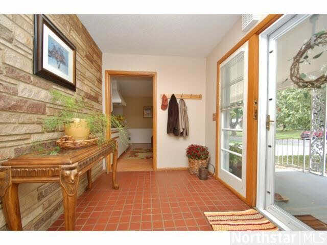 707 South Drillane Road Hopkins, MN 55305 - Photo 4 of 18