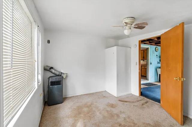 a view of a storage & utility room
