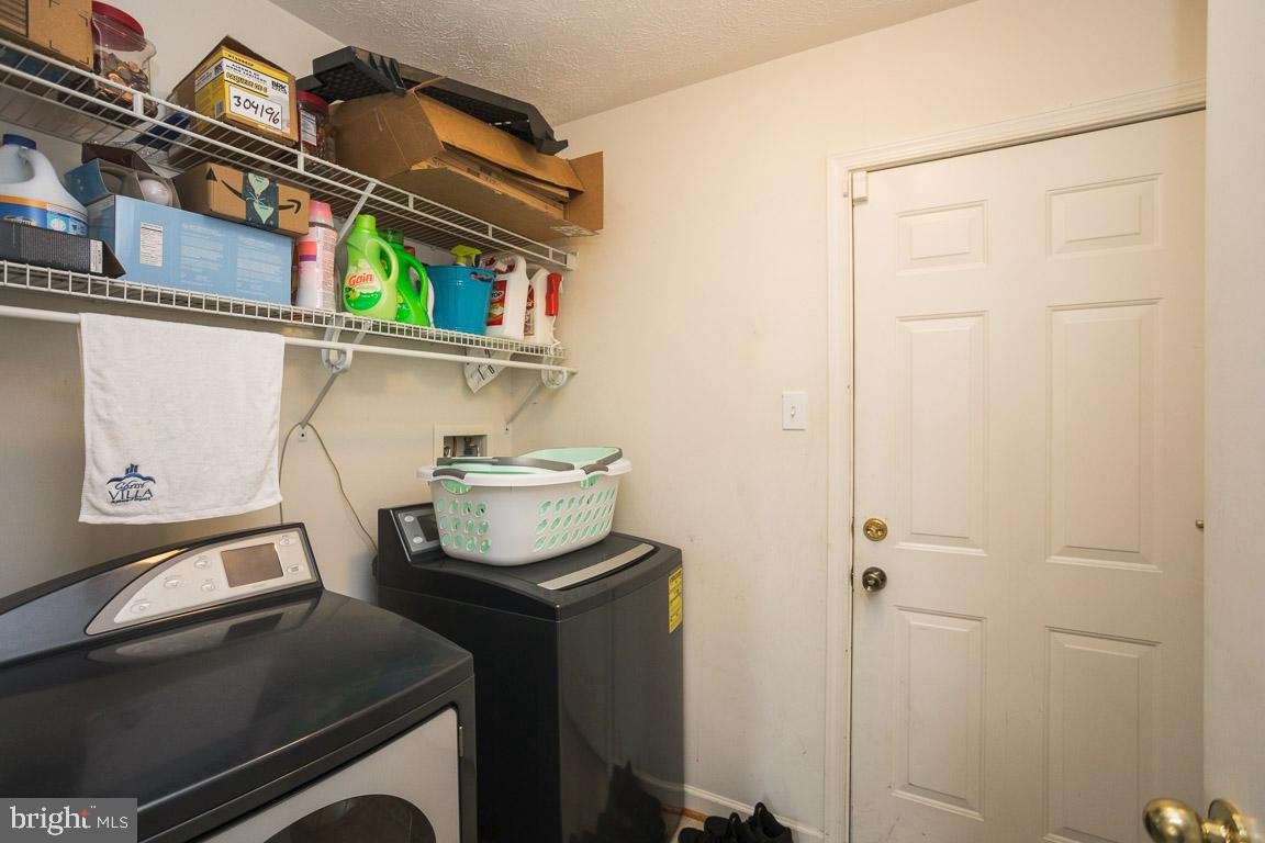 9725 Luguna Road Baltimore, MD 21220 - Photo 6 of 33 Laundry room