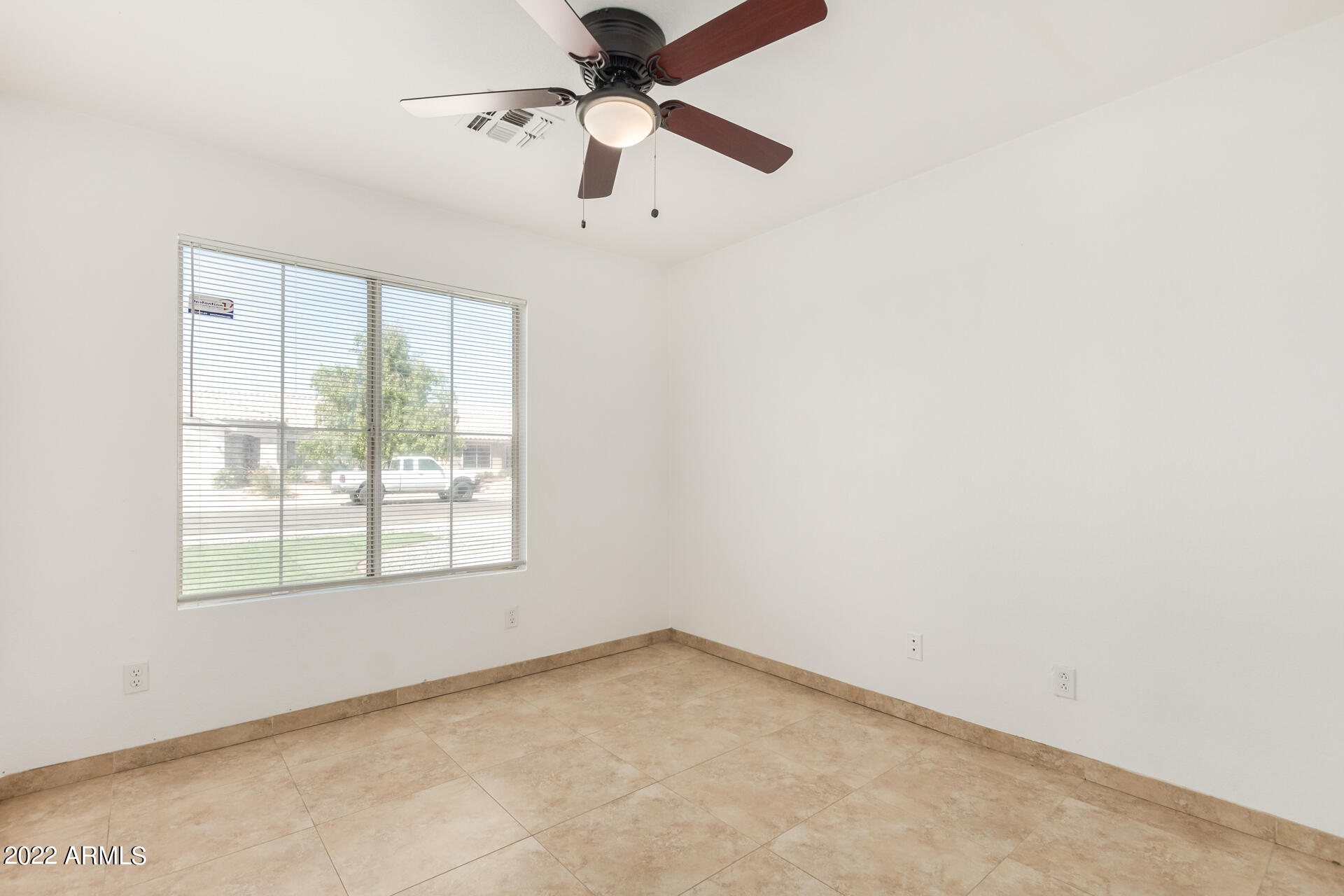 8541 West Granada Road Phoenix, AZ 85037 - Photo 13 of 21 19 - Granada
